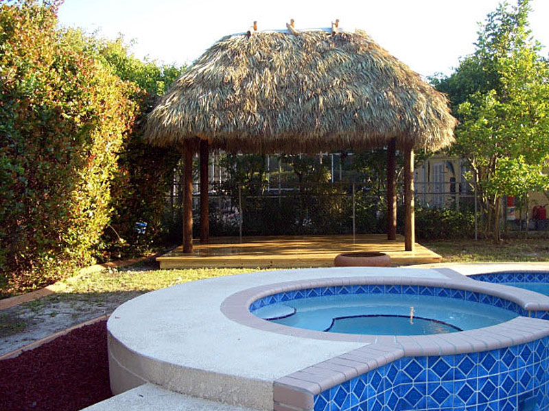 Tiki Huts Great for Backyard BBQ